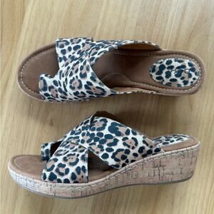 Born BOC Women’s Sz 11 Animal Print Wedge Sandals Brown Leopard Cheetah